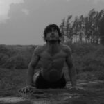 Vidyut Jammwal Instagram - #VidyutJammwal 's Kalari Dand (Push-Ups) - Teaser Full Video out now on my YouTube Channel. Link in bio #AbYehKarkeDekho #ITrainLikeVidyutJammwal #Kalaripayattu #CountryBoy #PushUps #VidyutsKalariDand