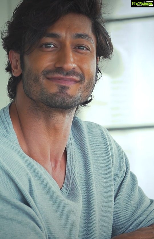 Vidyut Jammwal Instagram - #AbYehKarkeDekho #CountryBoy #ITrainLikeVidyutJammwal