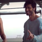 Vidyut Jammwal Instagram - One of my many talents! 🎩 WARNING: Not for faint hearted! 😛 Starring: @iampreetirana ✨