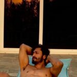 Vidyut Jammwal Instagram - WARNING: Sunbathing may be Addictive