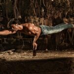 Vidyut Jammwal Instagram – #KALARIPAYATTU SAYS :
We are not meant to be perfect 
We are meant to be whole…That’s where the balance is