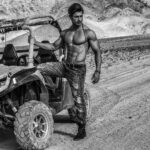 Vidyut Jammwal Instagram – BEING STRONG is more important than LOOKING GOOD