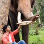 Vidyut Jammwal Instagram - Kalaripayattu says- Don’t look for someone to complete you (you already are!!) Someone who accepts you completely ..is looking for you..