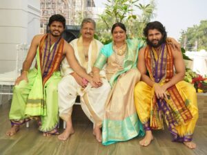 Vijay Deverakonda Instagram - Her happiness ❤ His pride 😁 Our new home! Sending you all lots of love from the 4 Deverakondas - you've all been a part of this journey with us 🤗