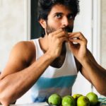 Vijay Deverakonda Instagram - Today's lunch 😁 Thank you @shravyavarma for the most amazing mangoes.