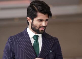 Vijay Deverakonda Instagram - Busy Year ahead 🙂 Starting Last night at #Mahanati!