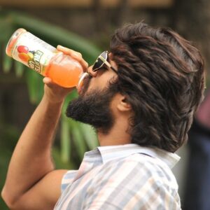 Vijay Deverakonda Instagram - 4 years!
Cheers 🤙🏽
