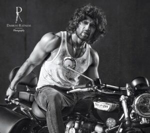 Vijay Deverakonda Instagram - Your Beast Boy! 

#DabbooRatnaniCalendar2021 #DabbooRatnaniCalendar
Photography @dabbooratnani
Assisted by @manishadratnani
Styling @harmann_kaur_2.0
Trainer @kuldepsethi