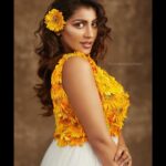 Yaashika Aanand Instagram – 🌼🌼🌼
@nirmalvedhachalam @mani_hairstylist @reenapaiva @yoshnasbyela