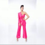 Yaashika Aanand Instagram – Mua @beautyunveiled_by_jeevi 
Wearing @vynod.sundar 
Styling @paviiiee_08 
Hair @saisubha_hairstylist 
Post production @nc_.studio 

.
.
.
.
#yashika #yashikaaannand #biggboss #trend #highfashion #pink #stylish #trending #instadaily