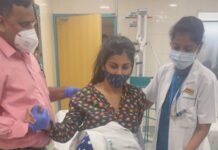 Yaashika Aanand Instagram - Baby steps 🐾 ! 🙏🏻🧿 95 days of hope , prayers and strong will !! Hope to get back stronger on my feet without any support 🤞💪 Thankyou doctors for taking care of me so well🙏🏻🤗 ♥️ Special thanks to my home nurse hema and my physiotherapist 👩‍⚕️ .#pelvicfracture #legfracture . . . . . . #motivation #getbackontrack #reelsinstagram #explore #yashikaaannand #anbesivam #godisgood #omsairam #setbacktocomeback