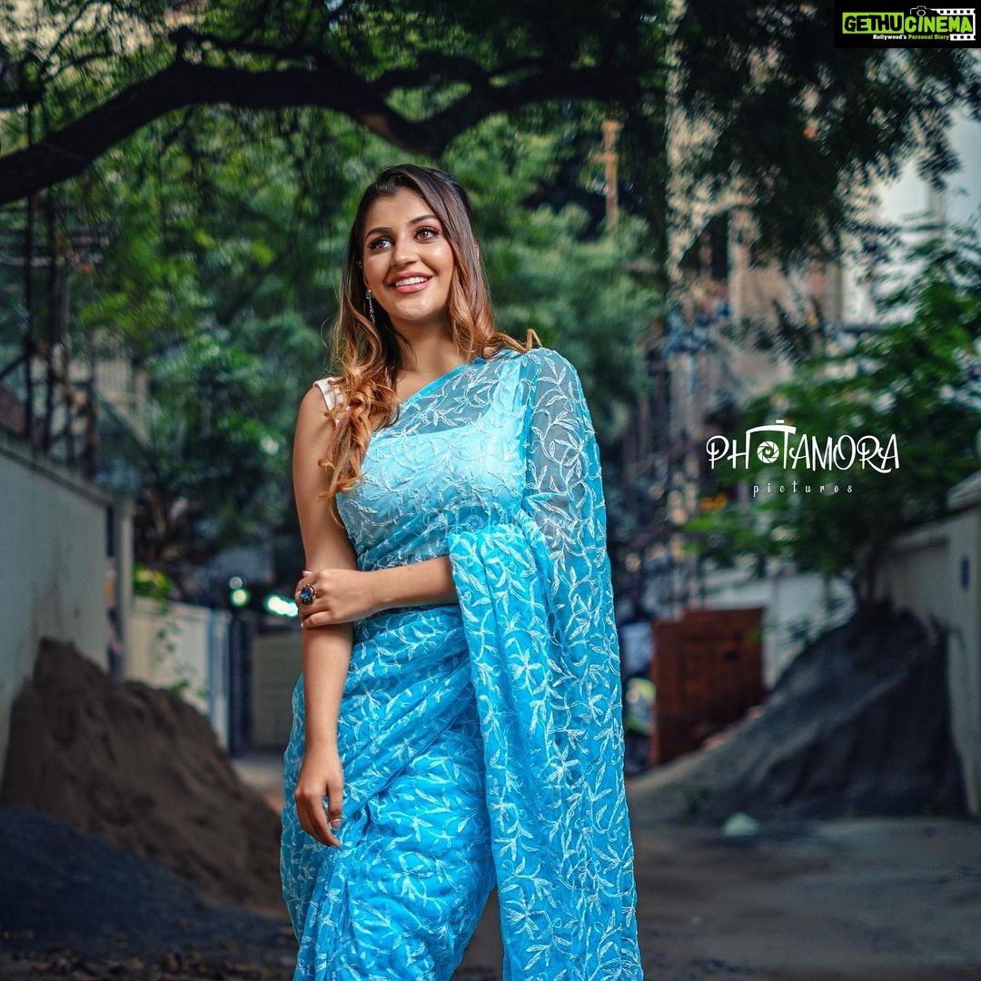 Yaashika Aanand Instagram - Beautiful saree from @lvw.chikankari 💯 Makeup @radha_makeup_artist 💄❤️ Hair @saisubha_hairstylist / @dollupmakeover_artistry ❤️ Photo credits @photamora__pictures