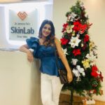 Yaashika Aanand Instagram - All the early mornings and late nights have started to show on my skin, through all this I've ensured my skin doesnt feel the stress with the help of Skinlab Chennai and the daily skincare routine they have planned out well for me They have wide variety of treatments like laser , facials, fillers, botox,cool sculpting, glutathione and a lot more #skinlabchennai