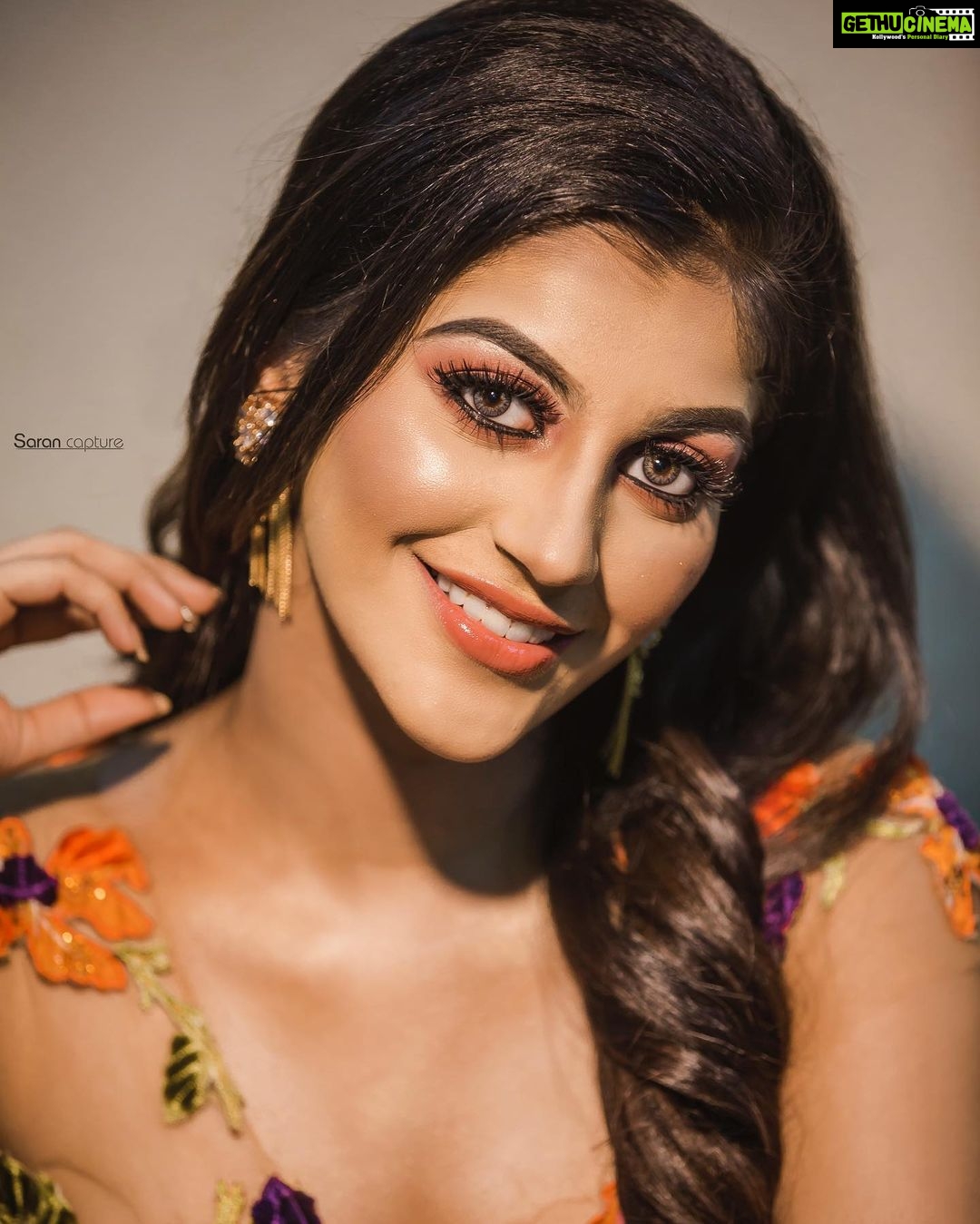Yaashika Aanand Instagram - Wearing - @tamaarachennai Makeup - @artistrybyolivia Hair - @jayashree_hairstylist On camera - @sarancapture