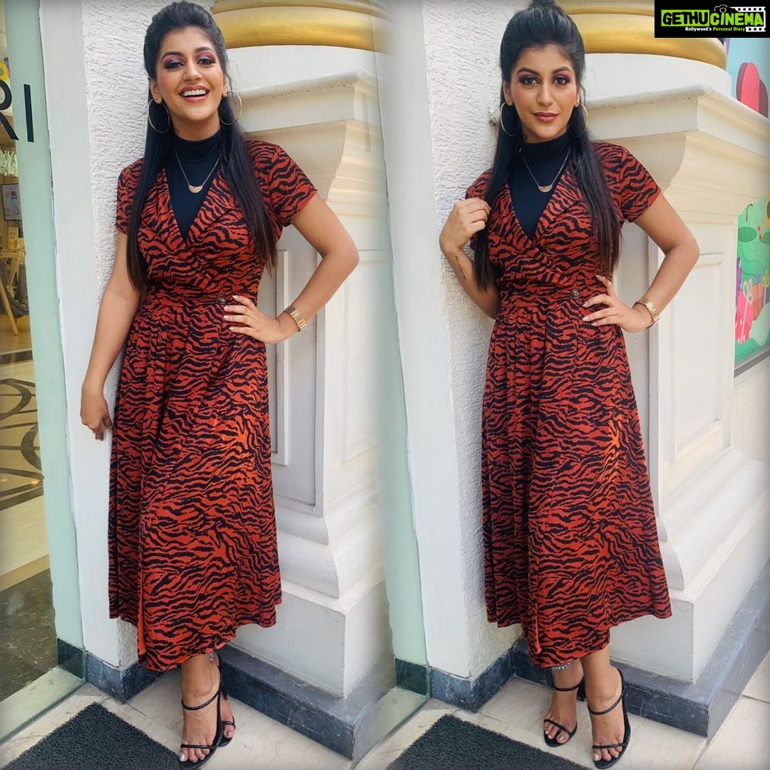 Yaashika Aanand Instagram - Wearing / accessories @promod Styling : // @shimona_stalin MUA/ Hair : // @beautyunveiled_by_jeevi Heels from - @windsorsmith Event - college culturals ( #SRM #saveethauniversity )