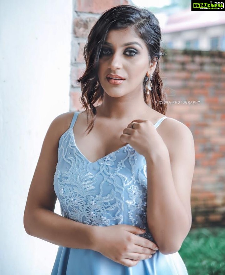 Yaashika Aanand Instagram - Meet & Greet ❤️ thanks for all the love #malaysia !! Make up and hair by @sue_d.g from @faces_001 Designer : @churrosandchutney Brand : @trihamsa.cutandstitch @trihamsa.evening Photographer : @suthanviran from @pixsura_photography Malaysia