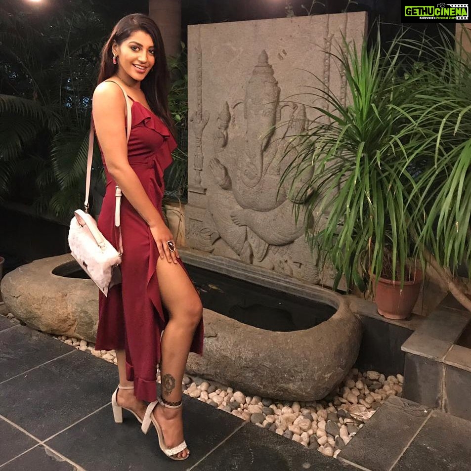 Yaashika Aanand Instagram - Dinner dinner veggies dinner 🍴#dinnerdate