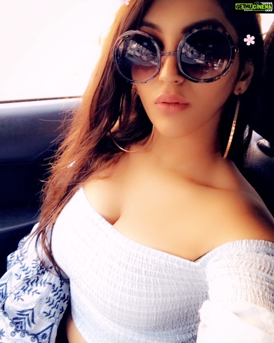 Yaashika Aanand Instagram - Snapchat - Yashika.aannand Bangalore, India