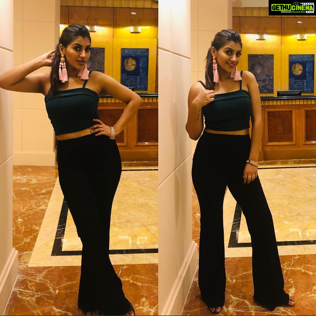 Yaashika Aanand Instagram - About last Saturday 🎉 💃 Crowne Plaza Chennai Adyar Park