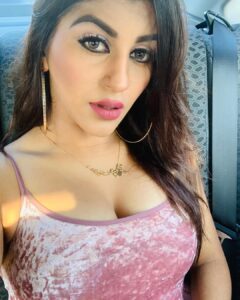Yaashika Aanand Instagram - #dubaidiaries 😍 Dubai, United Arab Emirates