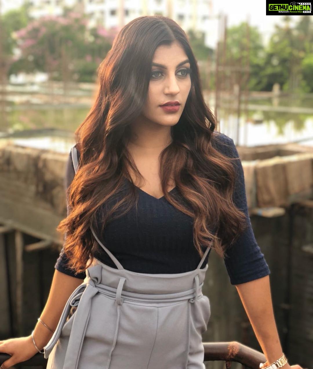 Yaashika Aanand Instagram - L’Oréal shoot 👅#colourmefrench ❤️