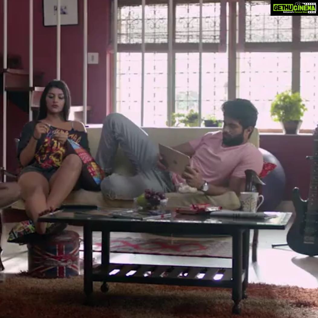 Yaashika Aanand Instagram - Sharing screen space with @thedeverakonda was one of my dreams and it came true ❤️ wohooo! #Nota #cameo