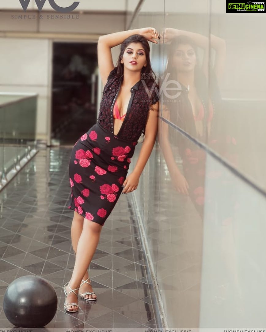 Yaashika Aanand Instagram - Cover shoot for @wemagazineofficial On the camera @anithaaphotography π MUAH @vurvesalon Wardrobe collection @vivekarunakaran Styled by @aartisshah Location courtesy @radissonblu Raddison Blu, Chennai