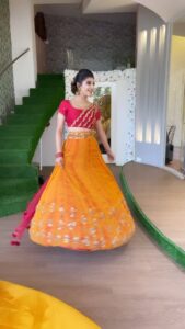 Yaashika Aanand Instagram - Let’s go desi ♥️ 

@b3bridalstudio @studio149 

#reels #reelsinstagram #reelitfeelit #reelkarofeelkaro #tamil #trending #yashika #yashikaaannand