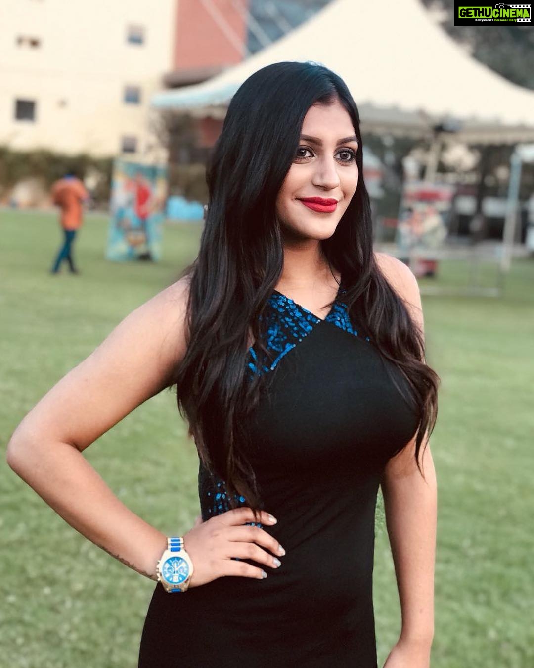 Yaashika Aanand Instagram - #pressmeet #Iamk #megaeventstudiogreen