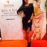 Yaashika Aanand Instagram - Special guest for the launch of #rivaahcollection @tanishqjewellery ❤️ Tanishq