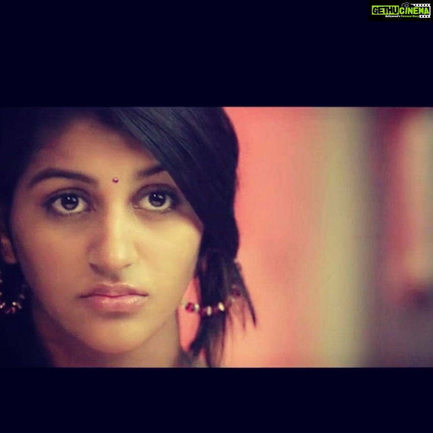 Yaashika Aanand Instagram - Innocence ❤️ #Dhuruvangal16 #shruthi Have you watched the film ? Comment your opinions below 💯❤️ #dreamcatcher #yashikaaannand #d16 #debutant PS YASHIKA IS NOW KNOWN FOR A REASON.....