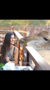 Yaashika Aanand Instagram - Thankyou @sb_belhasa for this lovely day !!! Had great time with these beautiful animals 😍 thanks for your great hospitality!! Had super-fun at @fame.park !! 🐻 🦁 🐍 🦒 

#dubai #famepark #belhasa #dubai🇦🇪 #duabilife #yashika #reels #animalsofinstagram #uae #visitdubai #dubaidiaries