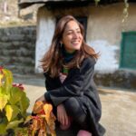 Yami Gautam Instagram – Winds of गोहर 💨 
#farmlifeforever #himachal ❤️