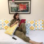 Yami Gautam Instagram - My latest discovery...These super comfy and beautiful cushion covers from a home grown brand - Stitchnest. These make awesome gifts for your loved ones this festive season. Pick it up from #AmazonGreatIndianFestival You know what’s more beautiful than these amazing cushions covers? The inspiring story of its sellers Riju and Rishab who got a chance to fulfil their dream through @amazondotin @amazonlaunchpadin. More about it in my story 💓