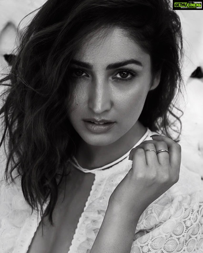 Yami Gautam Instagram - Challenge accepted ! Thank you @mann012 @tanyachaitanya27 @shraddha.naik for nominating ❤️ To every woman , who believes in expressing the true essence of being one.. we are the equilibrium..let’s empower each other & keep this spirit going beyond these challenges, these mediums and embrace positivity from our hearts ❤️