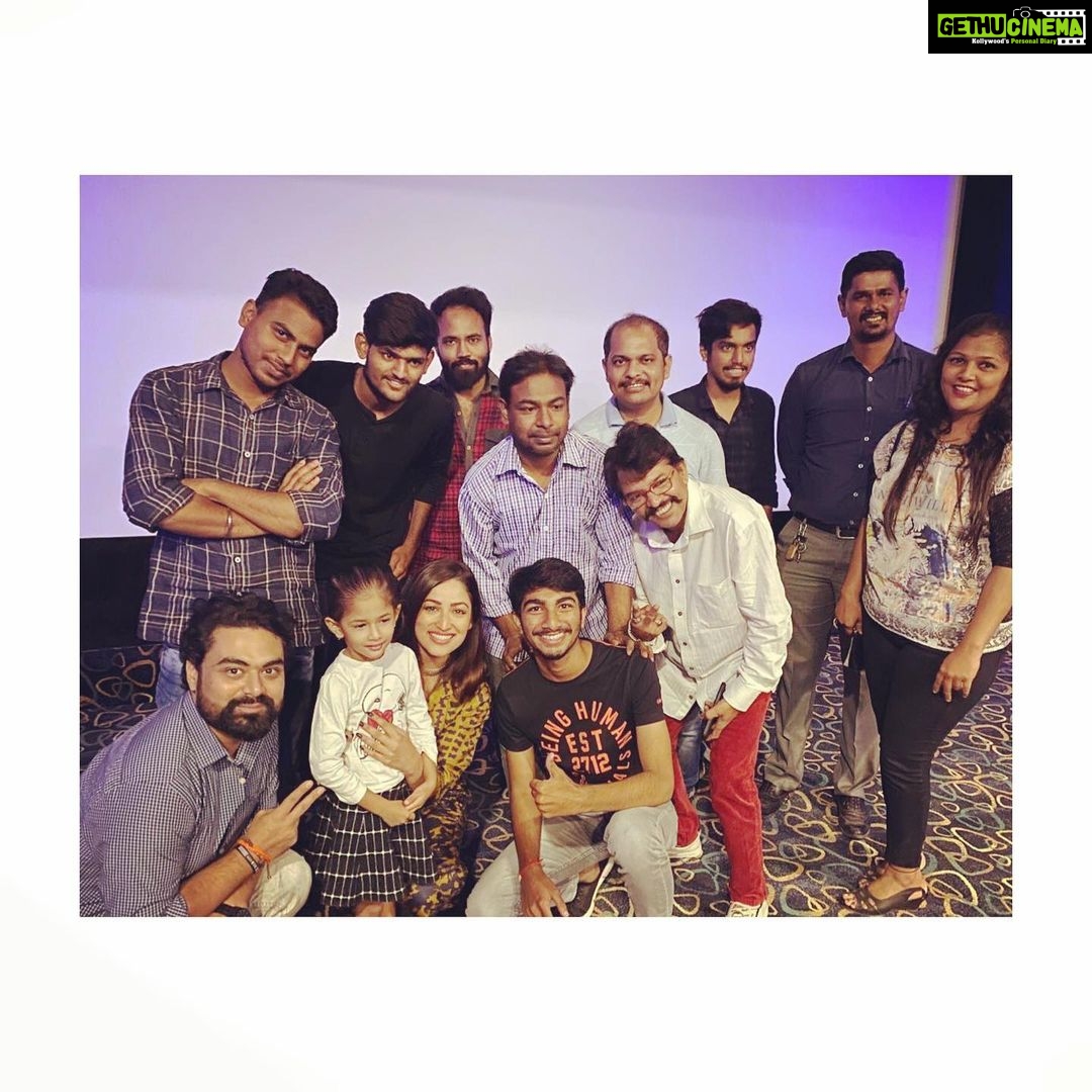 Yami Gautam Instagram - Was really fun hosting a screening for our very own Paparazzi aka PAPS 😎 They are a very important part of our fraternity and it was time to turn our hosts into guests 🤩🙏🏻 #BALA
