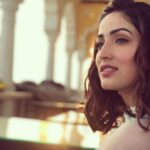 Yami Gautam Instagram – On-set evenings 🌸  #ginnywedssunny 📷 @amandeepkaur87