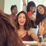 Yami Gautam Instagram – No better way to start the day when you have shinny happy people as your team 💕  #GinnyWedsSunny diary continues…