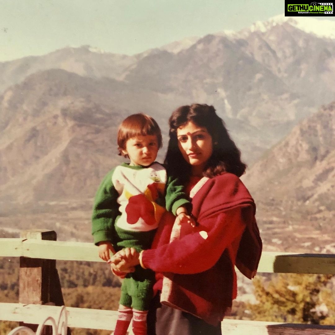 Yami Gautam Instagram - Happy Birthday to my beautiful mumma...will be always your little Yamu🌸❤️