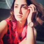 Yami Gautam Instagram - When candid becomes a pose or is this pose candid enough 😋 #clearlyoutofcaptions🤷🏻‍♀️