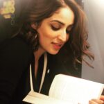 Yami Gautam Instagram - 🌺📚