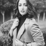 Yami Gautam Instagram – Nothing beats the warmth of black and white 📸