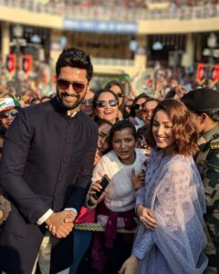 Yami Gautam Instagram - The JOSH was unbeatable today for the Republic day celebrations at the Wagah Border, Attari. Thank you @bsf_india and everyone for such a surreal experience !! 💫😍 @vickykaushal09 @adityadharfilms @rsvpmovies Wagah Boarder, Attari