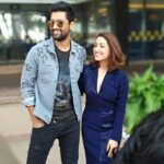 Yami Gautam Instagram - Seeing you all flocking at the theatres is getting us both full of JOSH !! @vickykaushal09 @adityadharfilms @merainna @kirtikulhari @pareshrawal_ @miteshdop @zeemusiccompany @shashwatology @soniyeah22 @hardik.sadhwani