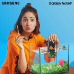 Yami Gautam Instagram - Water? Phone? What a phone! With the #GalaxyNote9, I've always got my boss mode on 😎