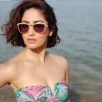 Yami Gautam Instagram - Beach baby ..... ⛵🌊