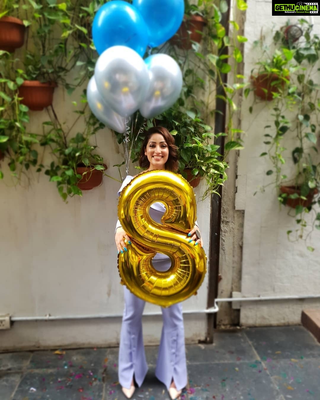 Yami Gautam Instagram - Everyone of you out there is so special for me ๐๐ Thanks for the immense love and support you guys... #8million #fanlove #blessed๐