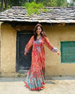 Yami Gautam Instagram - Simply happy 🌻

#RituKumar #WomanOfRK #RituKumarSS21 #ad @ritukumarhq