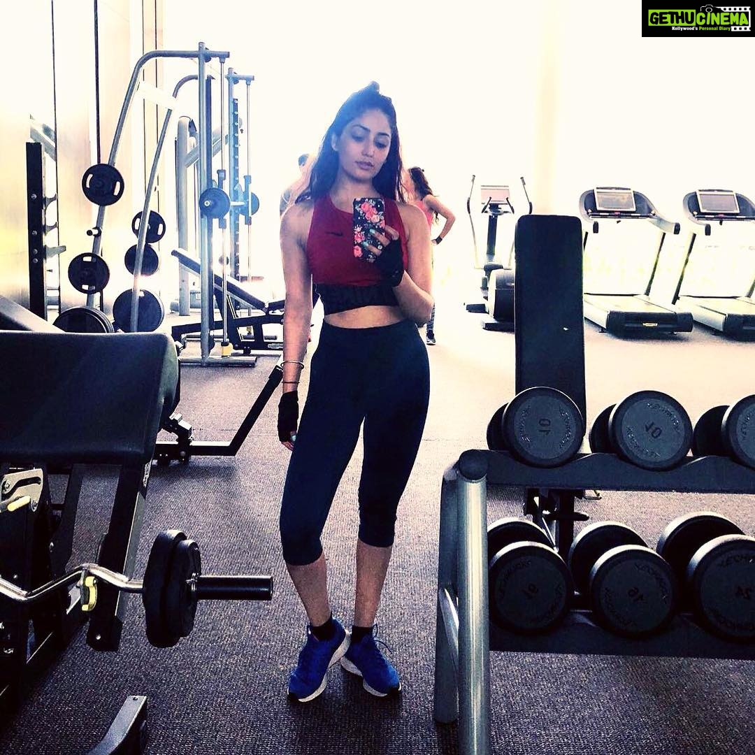 Yami Gautam Instagram - Make each day count! #Hustle #Focus #Fitnessgoals #betternowthannever
