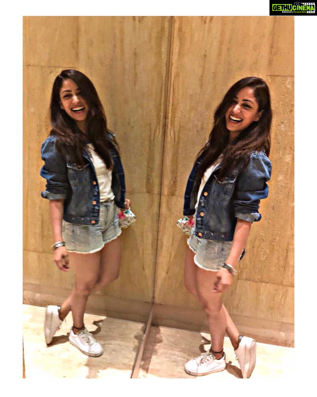 Yami Gautam Instagram - They say laughter is the best medicine , I just had double the dose 🤣😂